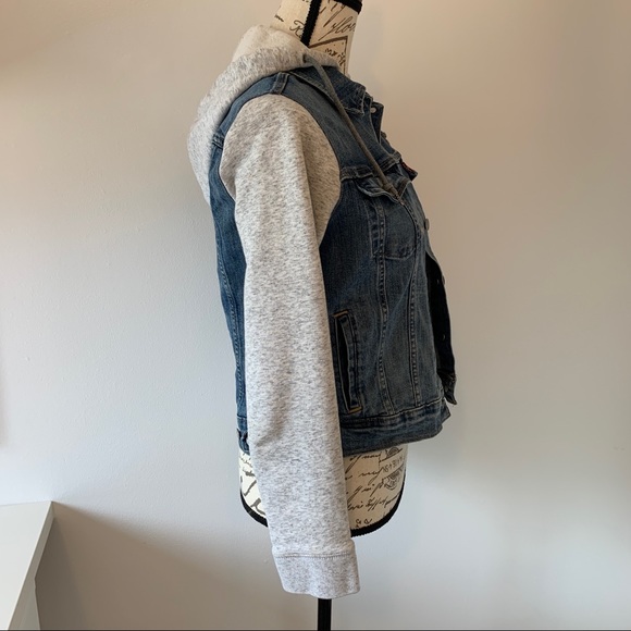 Levi’s Hybrid Denim Jacket - Picture 6 of 14